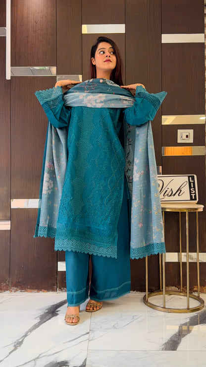 Gulzaar Pakistan Luxe Lawn Set 01