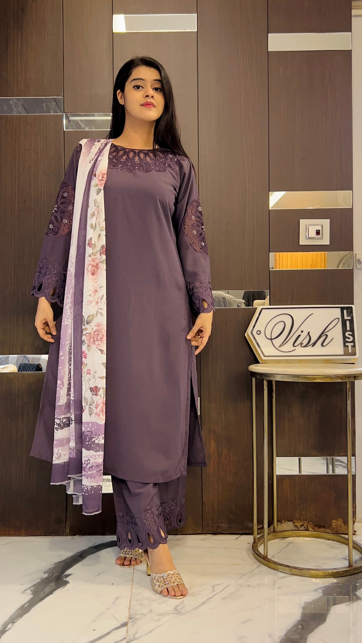 Zoya Semi-Formal Pakistani Suit 05