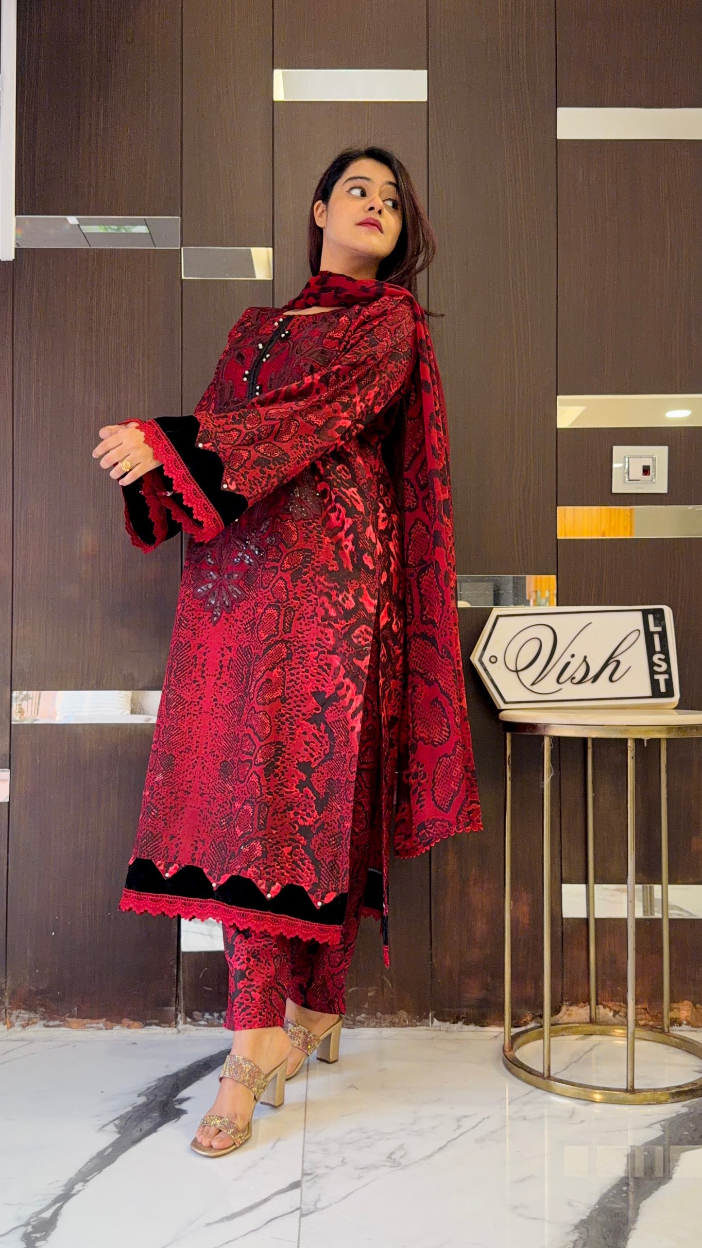 Masoom Pakistani Lawn Set 02