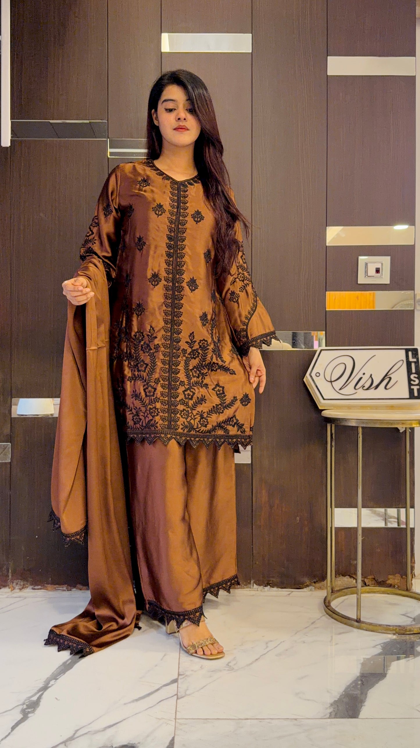 Alizeh Pakistani Semi-Formal Set 09