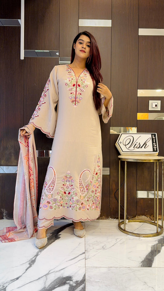 Pari Pakistani Kaftan Set 20