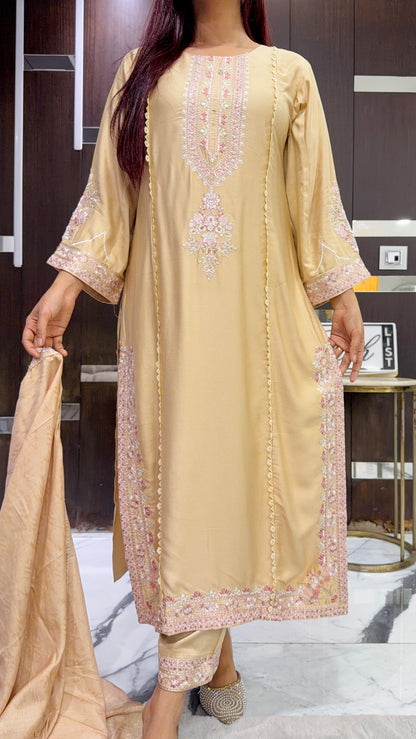 Pari Pakistani Kaftan Set 13