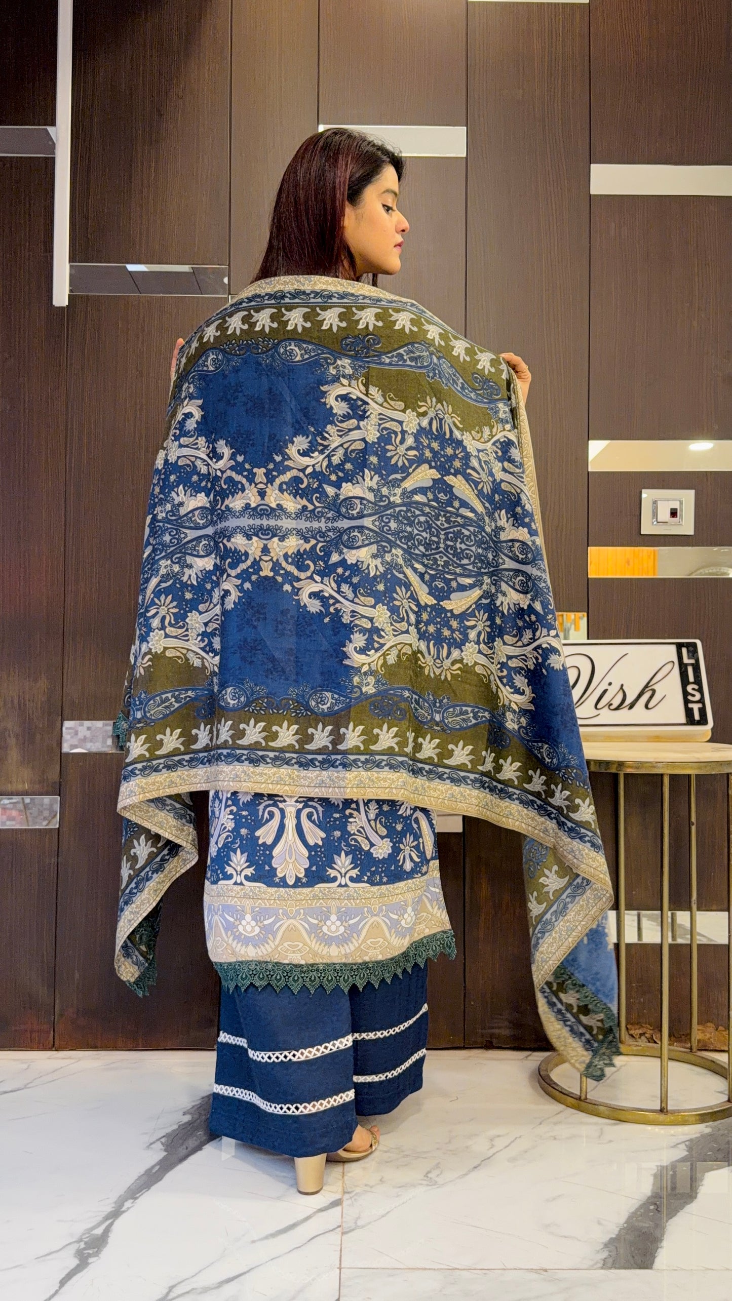 Pashmina Pakistani Suit 04