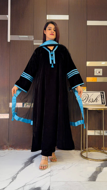 Khwaab Pakistani Velvet Suit 02