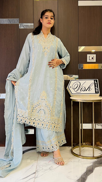Safeera Pakistani Formal 05