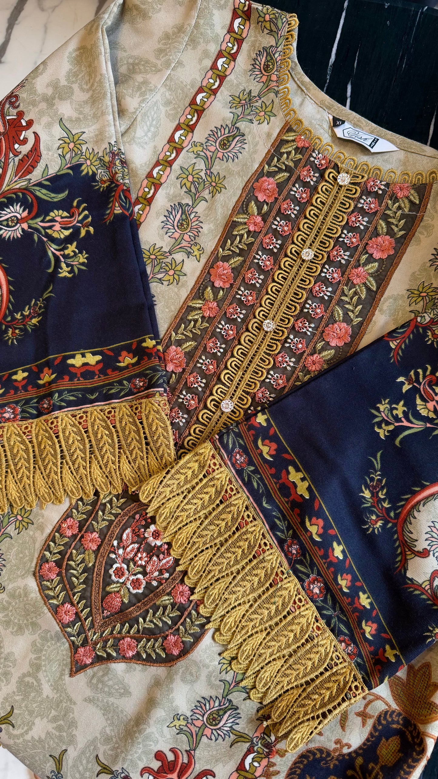 Pashmina Pakistani Suit 02