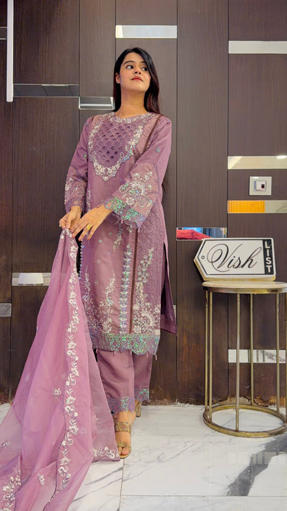 Mariyam Pakistani Formal Set 06