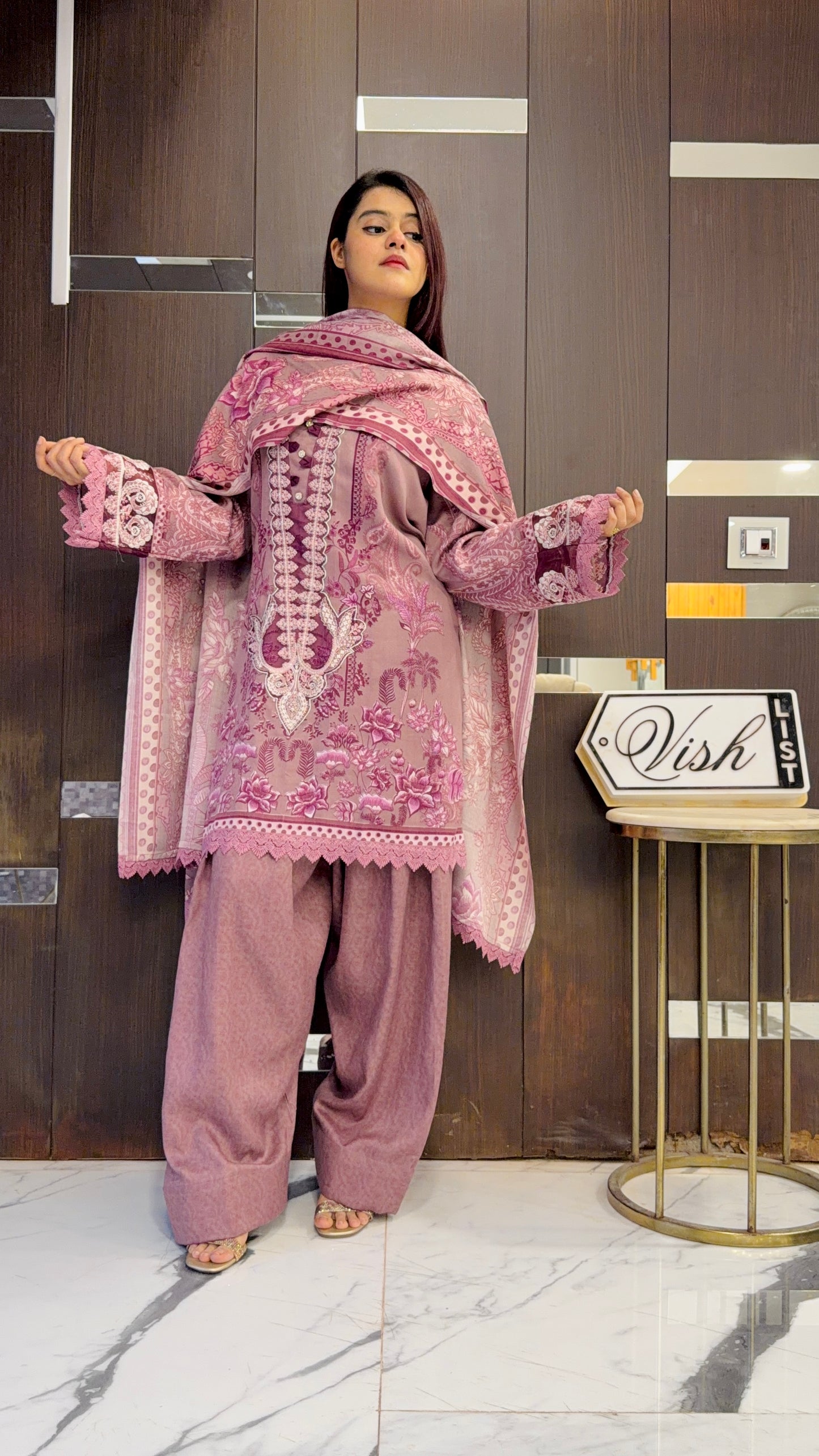 Pashmina Pakistani Farshi Salwar Suit 01