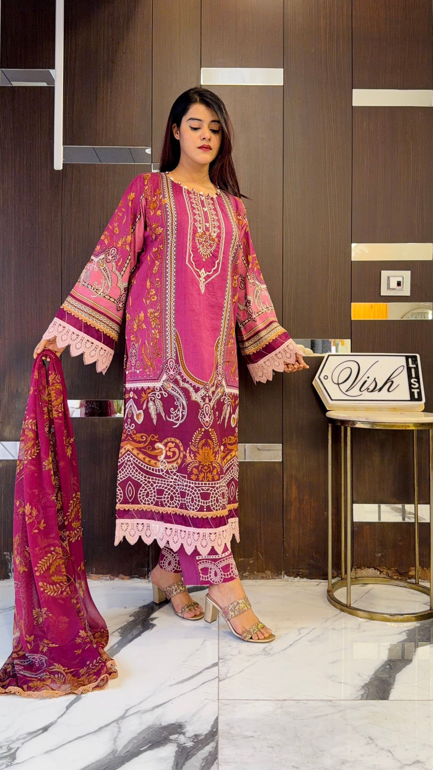 Bilkis Pakistani Lawn Set 06