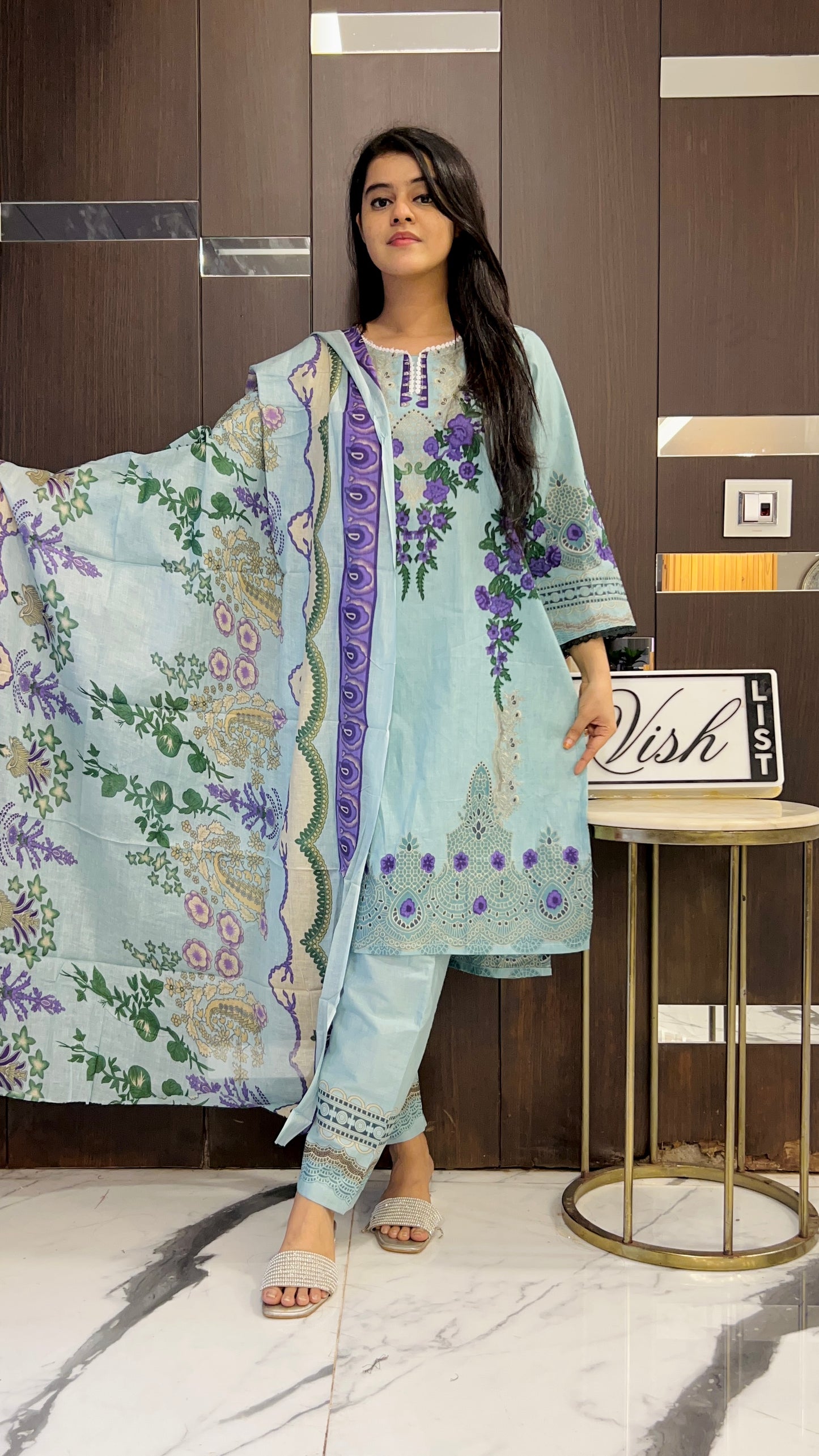 Nida Pakistani Lawn Set 03