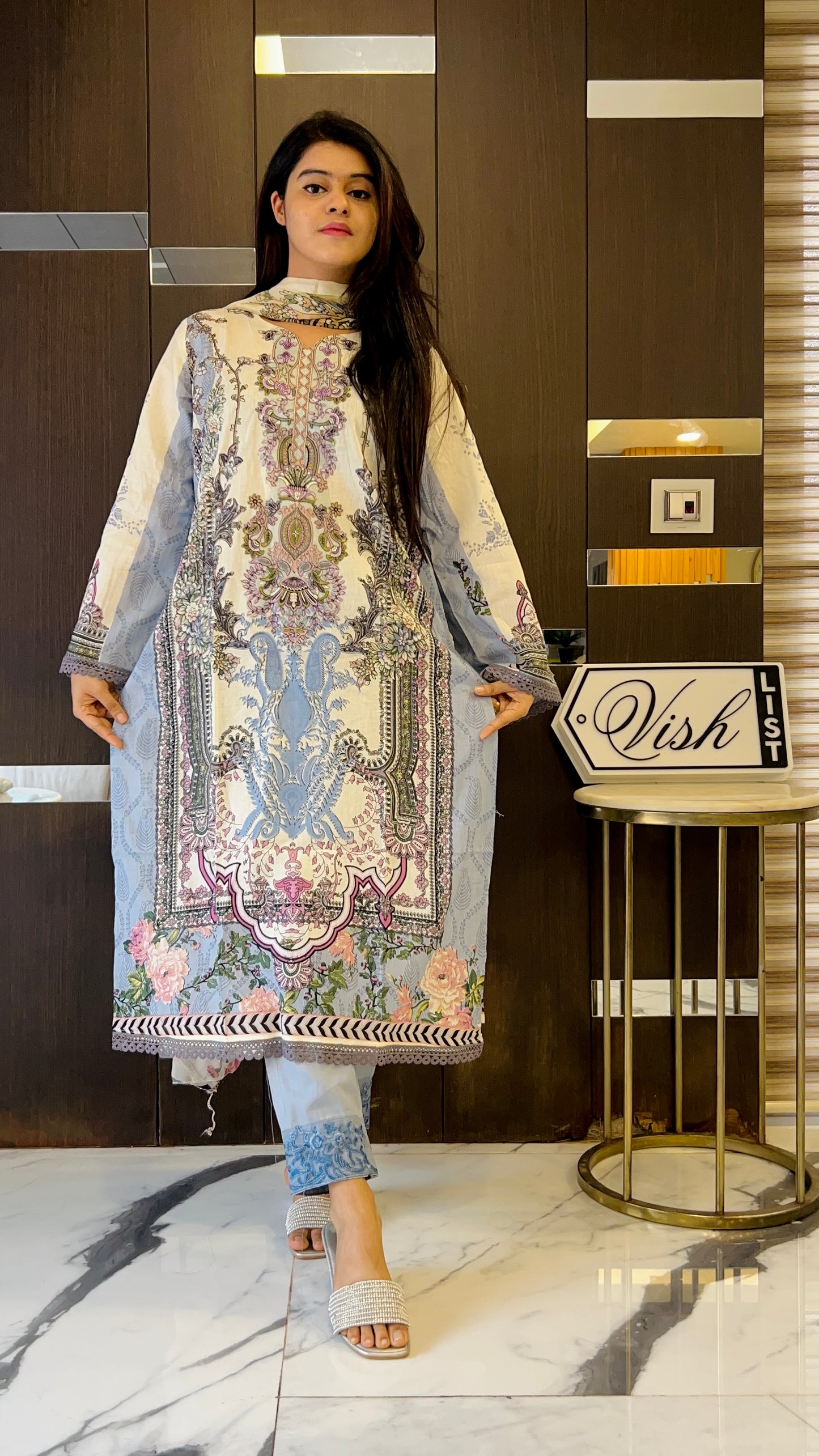 Pakistani Lawn Set LS 49