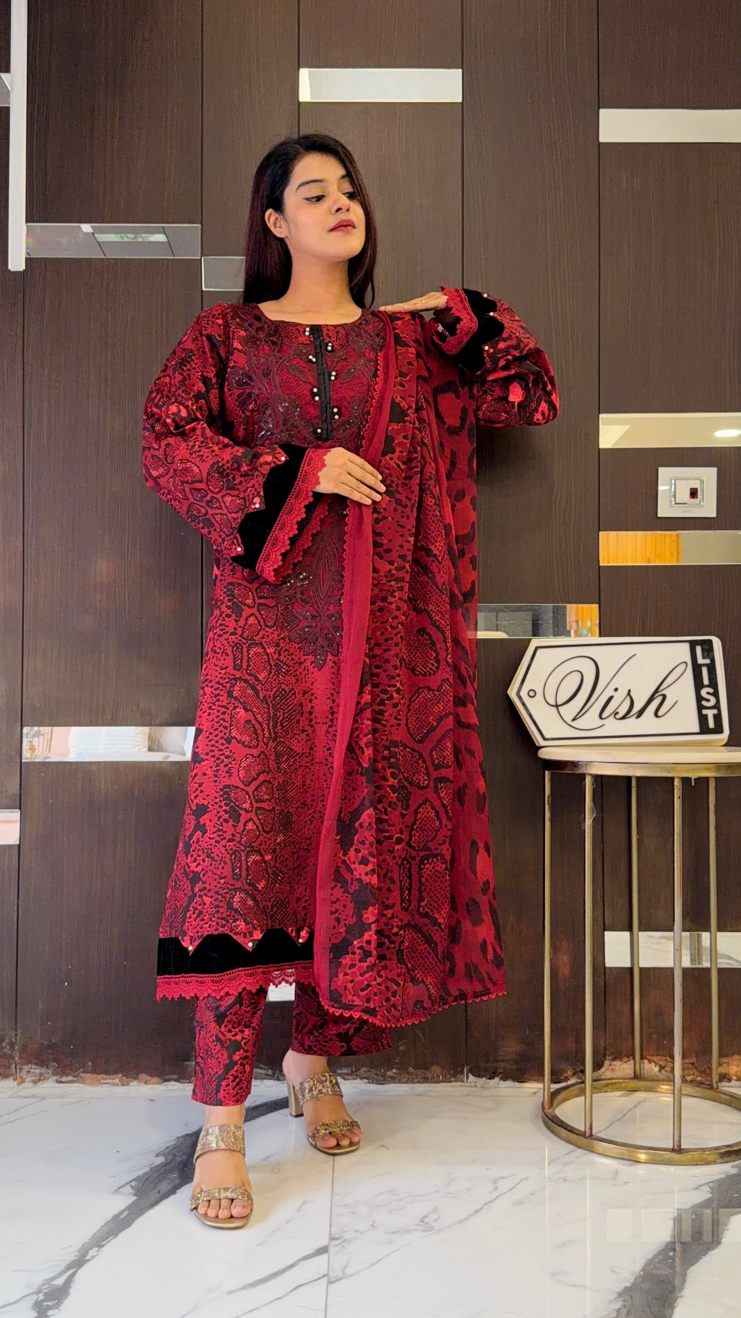 Masoom Pakistani Lawn Set 02