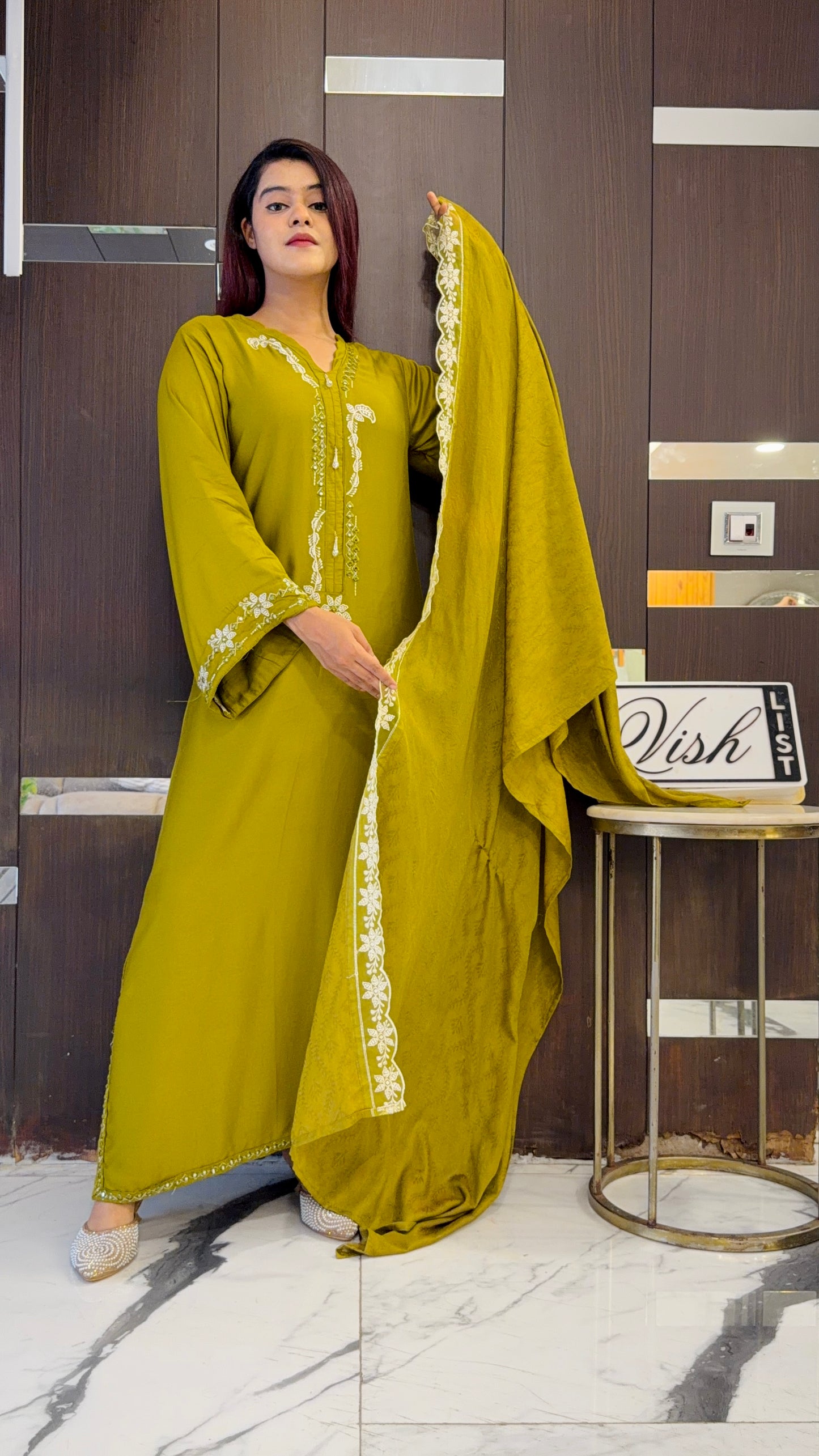 Pari Pakistani Kaftan Set 05