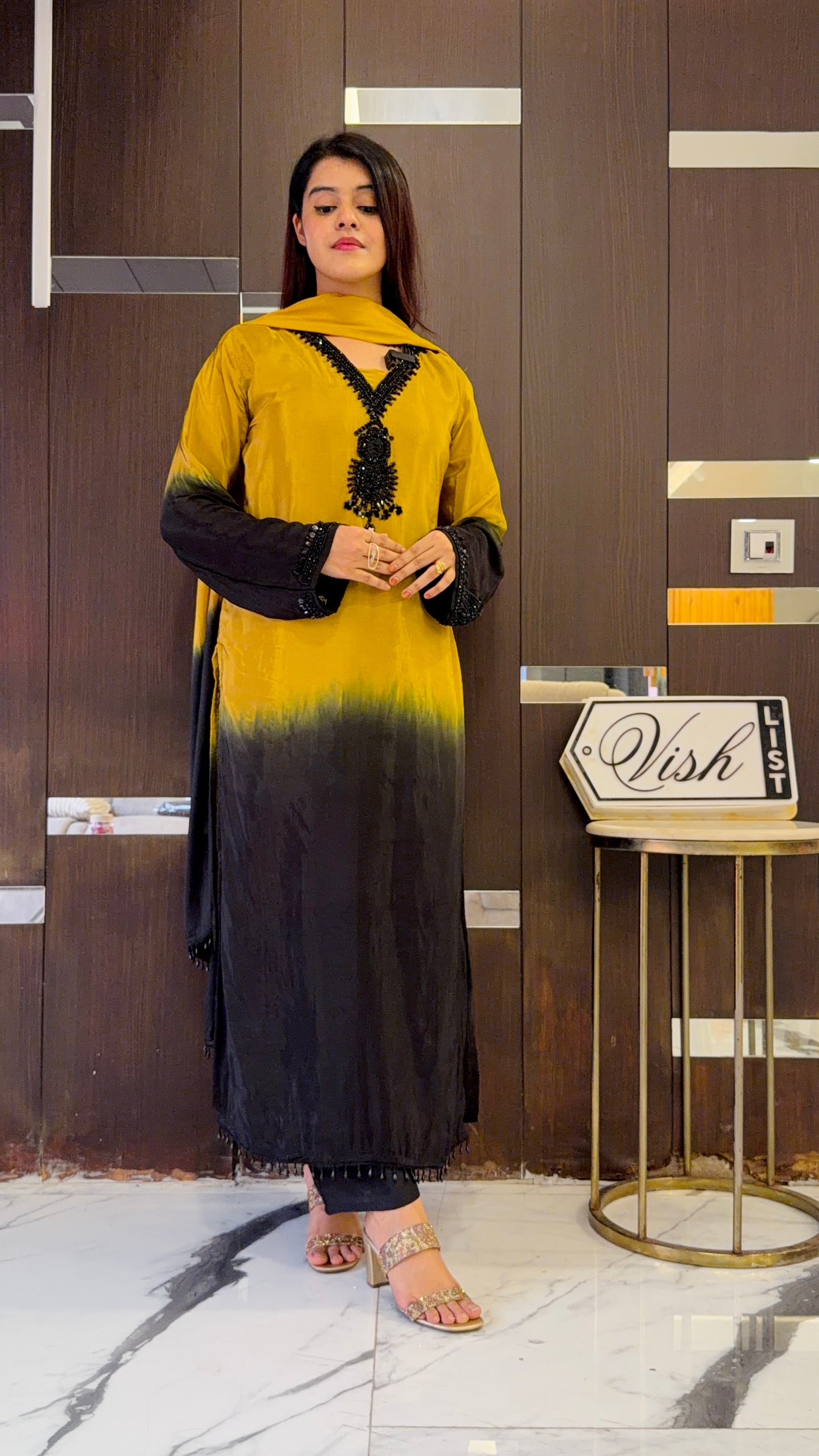 Sophia Solid Pakistani Suit 02