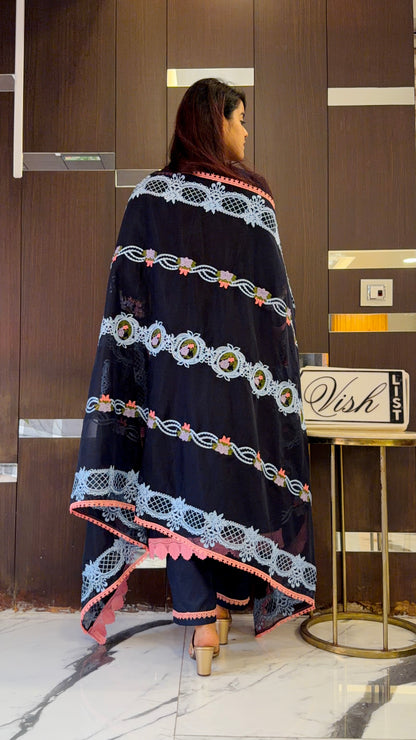 Dananeer Pakistani Luxe Lawn Set 07