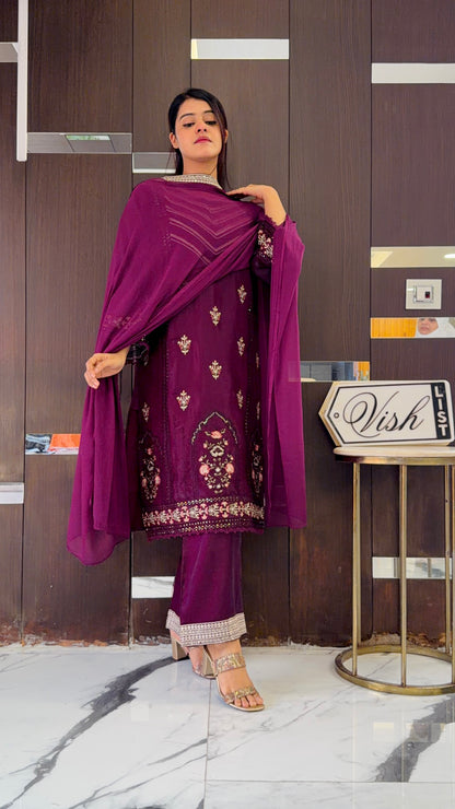 Sadiya Pakistani Formal Set 04