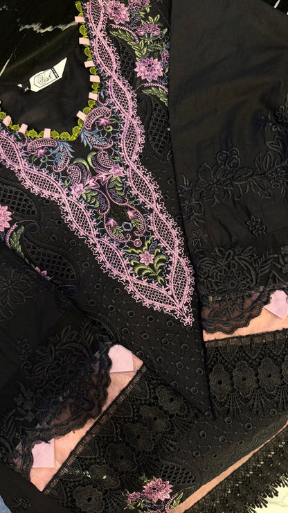 Dananeer Pakistani Luxe Lawn Set 02
