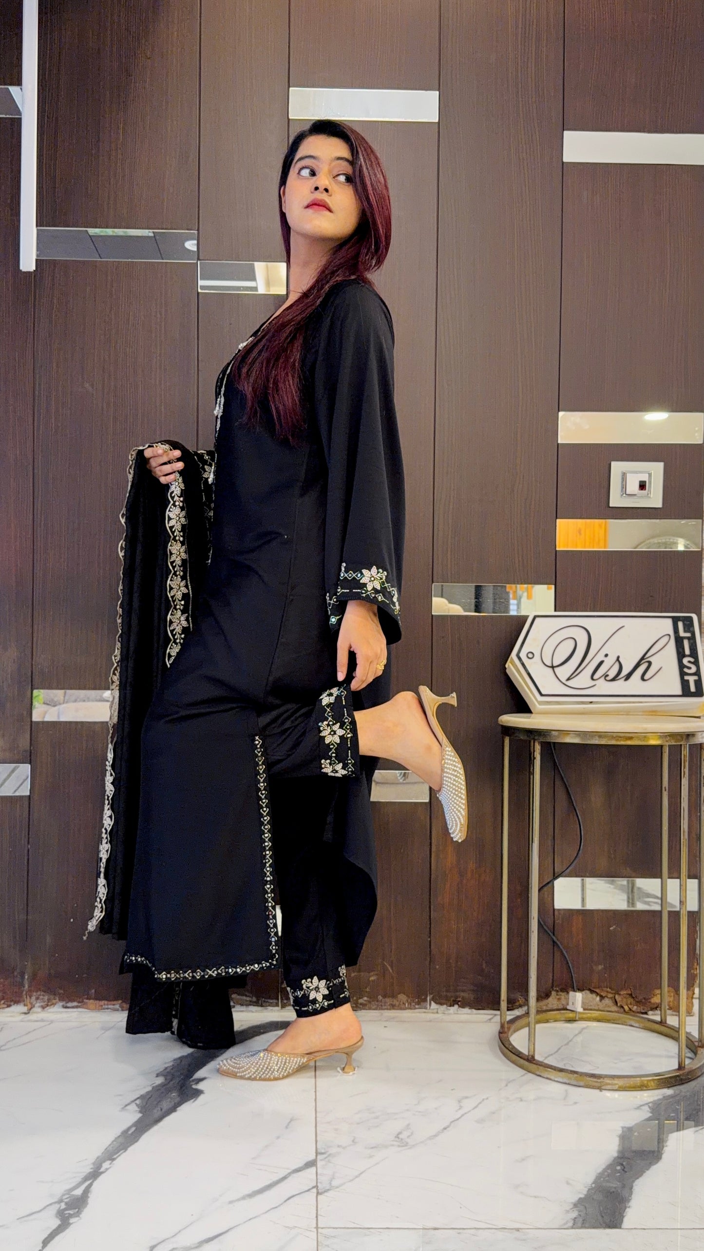 Pari Pakistani Kaftan Set 06