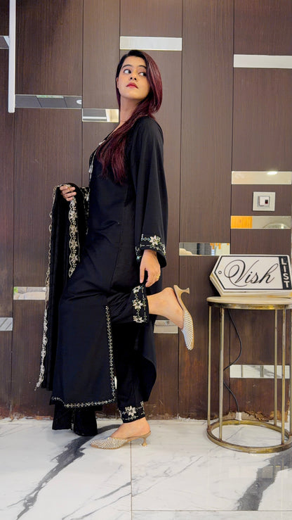 Pari Pakistani Kaftan Set 06