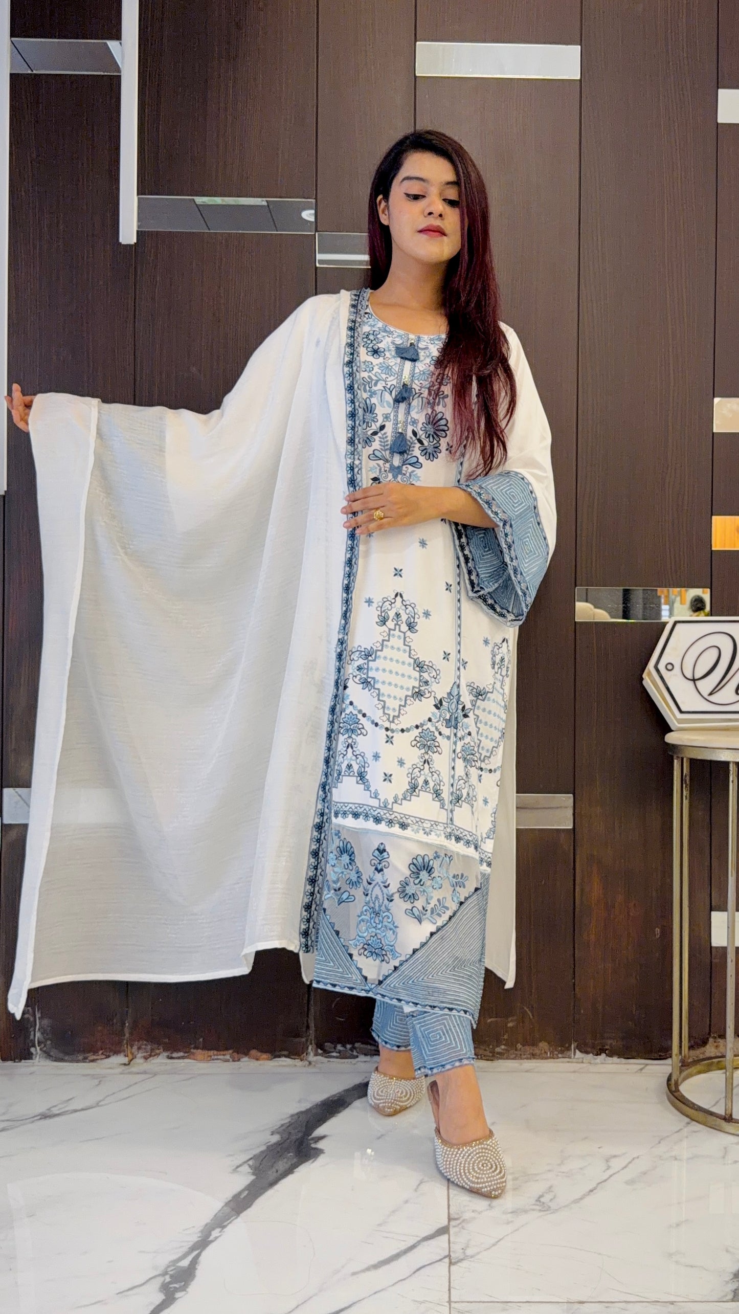 Pari Pakistani Kaftan Set 03