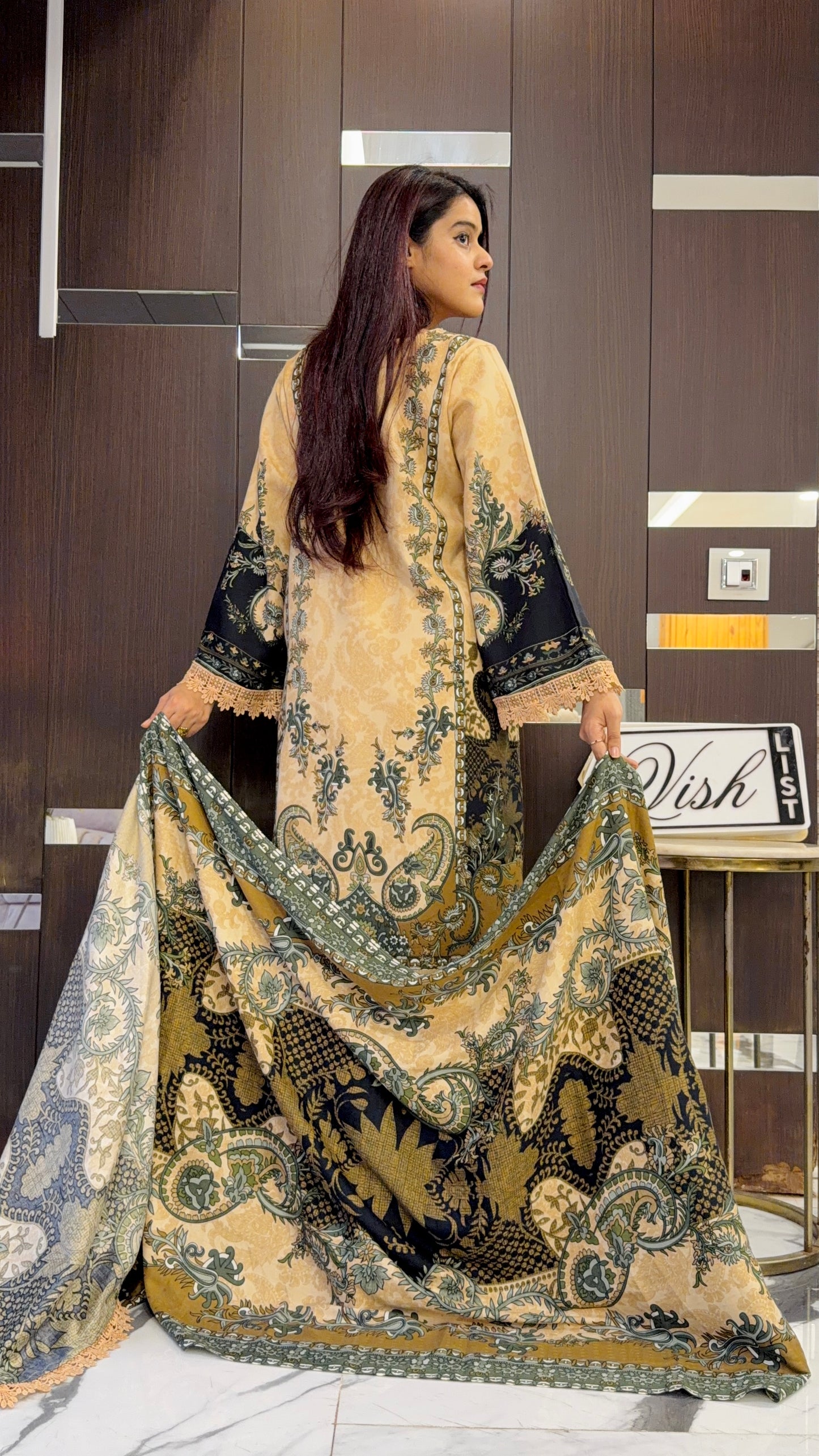 Pashmina Pakistani Suit 08
