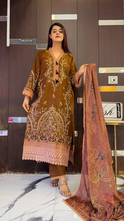 Dananeer Pakistani Luxe Lawn Set 09