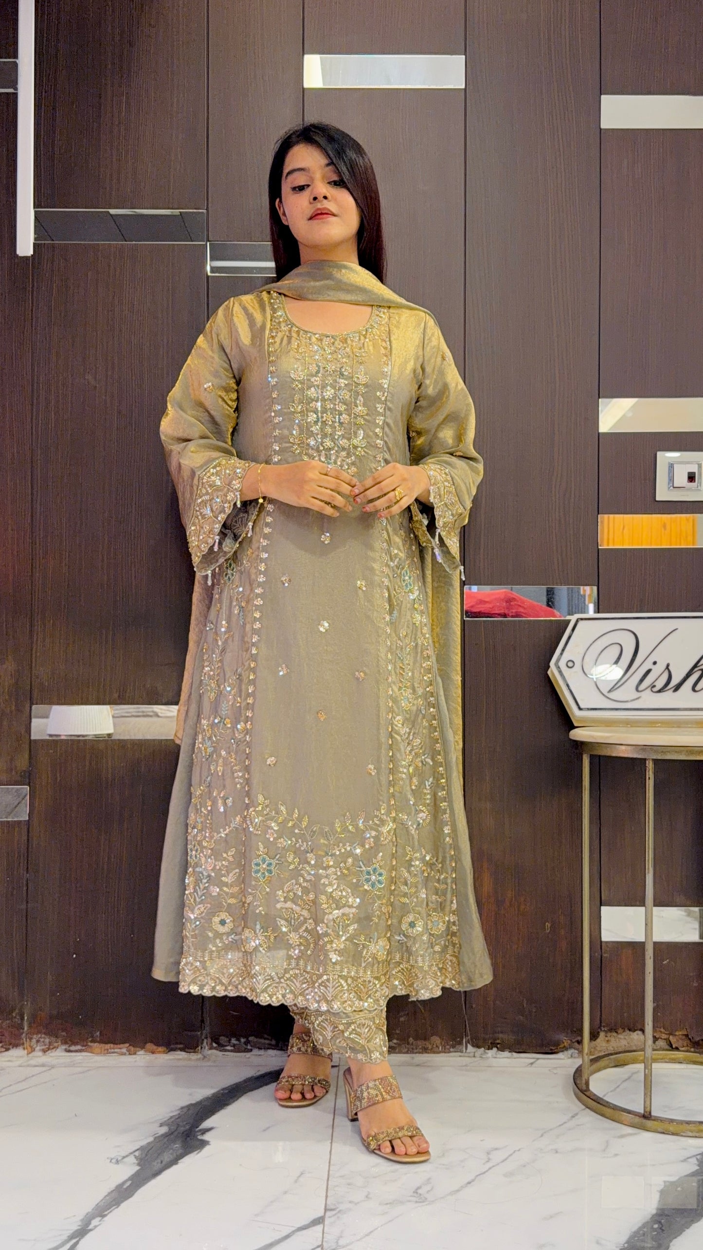 Mariyam Pakistani Formal Set 11