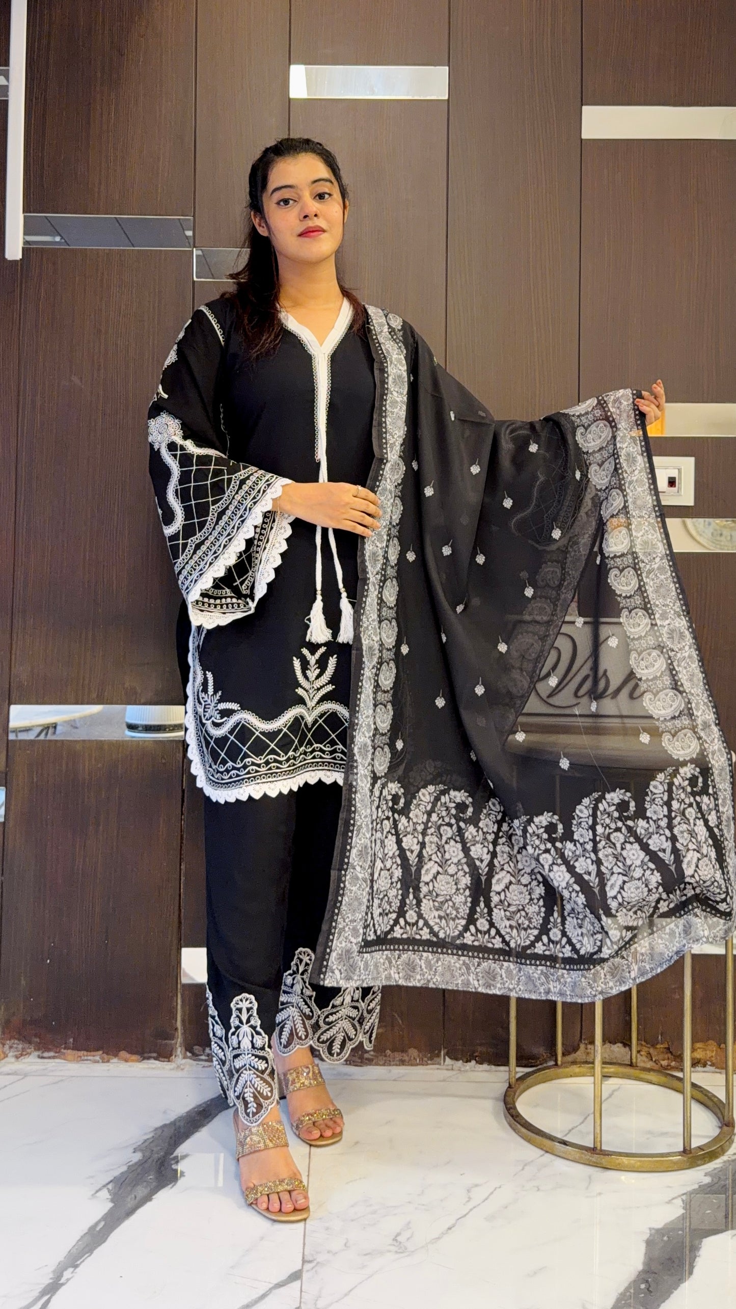 Gul Pakistani Suit 03
