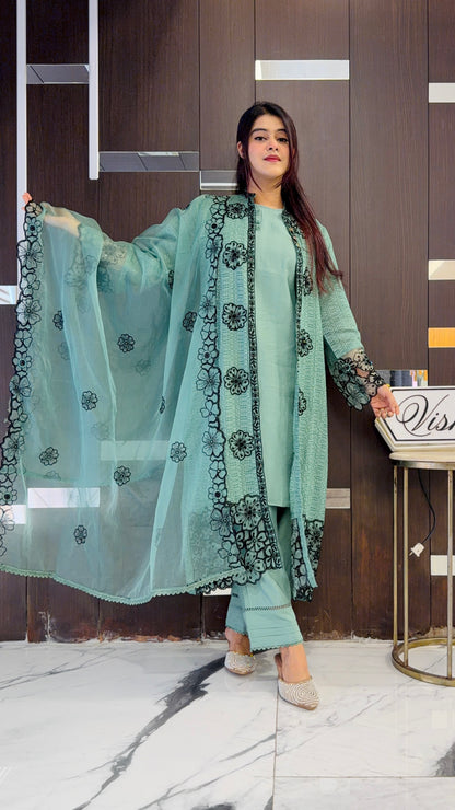 Nazneen Pakistani Formal Set 07