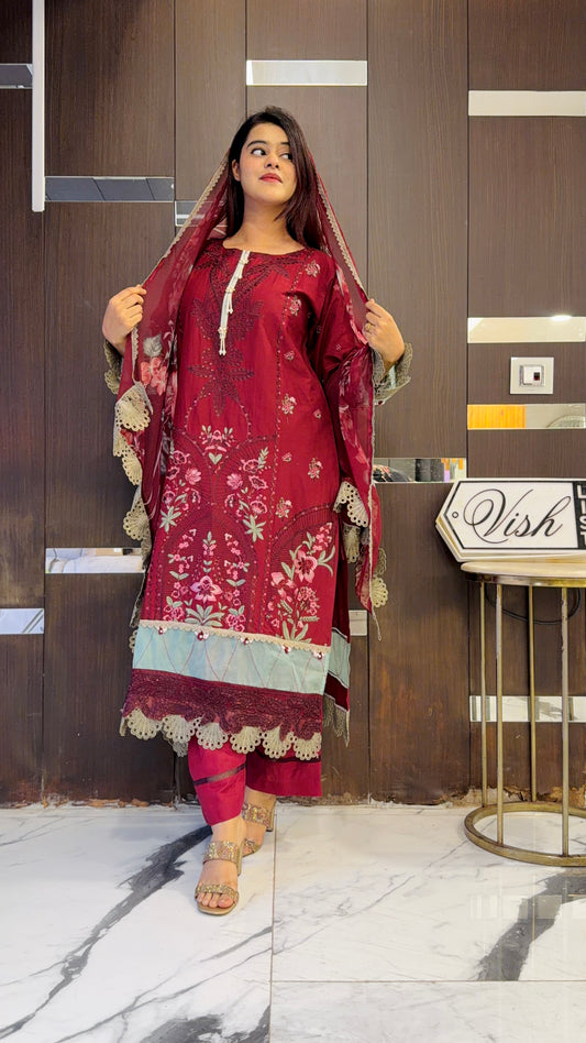 Izmir Pakistani Luxe Lawn Set 01