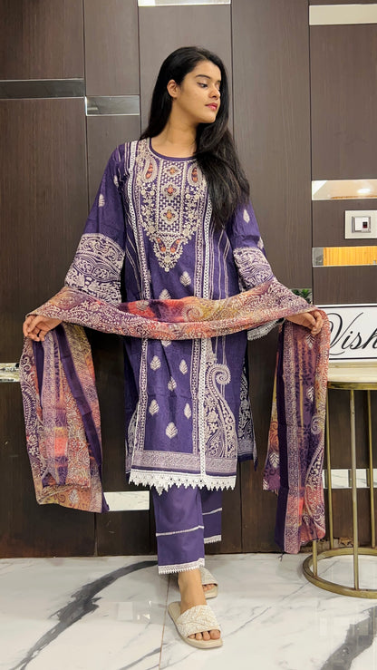 Zeenat Pakistani Lawn Suit 08