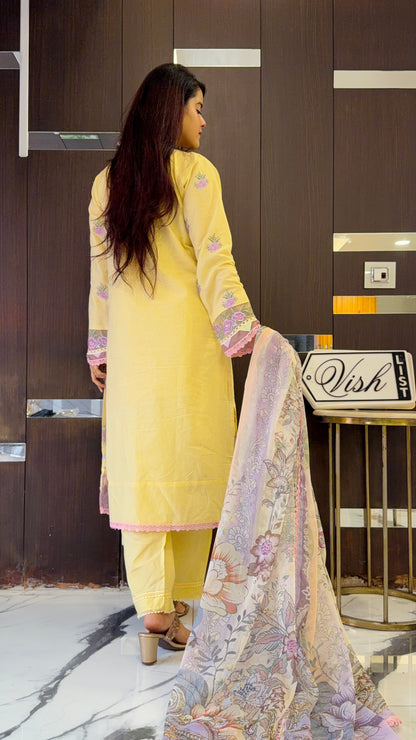 Dananeer Pakistani Luxe Lawn Set 06