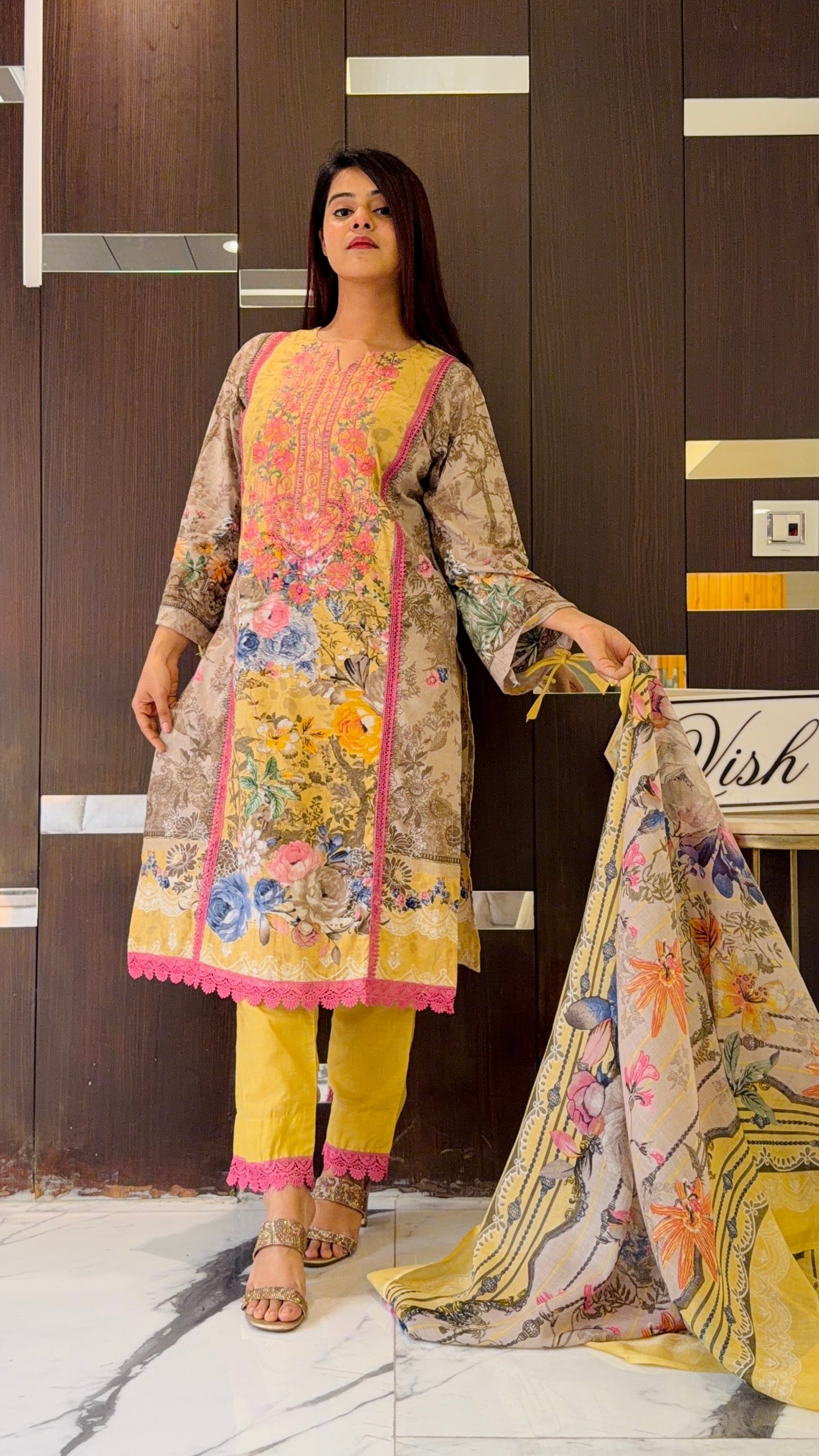 Raunak-e-Ramadan Pakistani Lawn Set 09