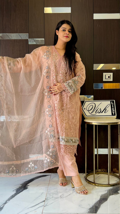 Safeera Pakistani Formal 07