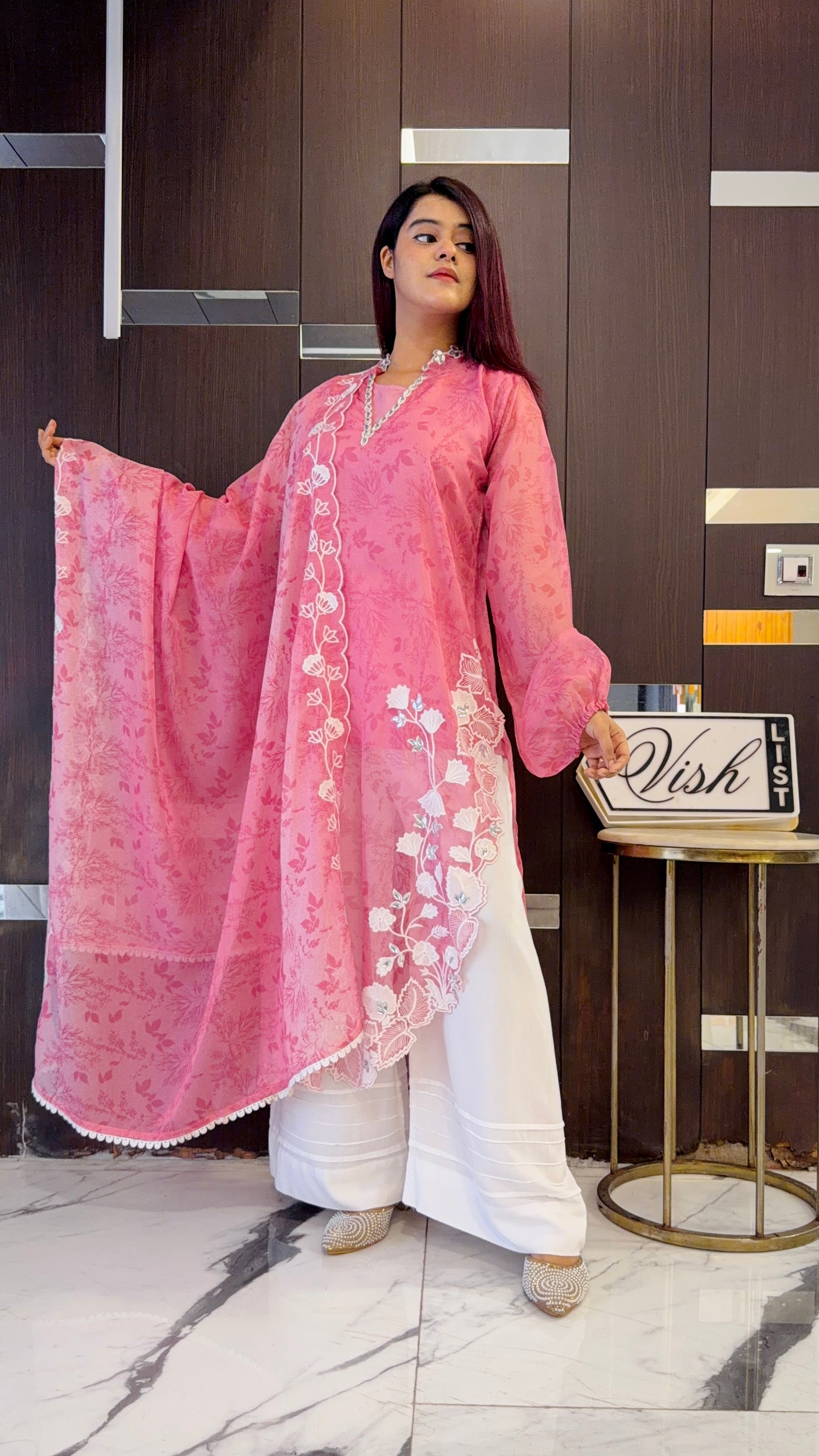 Mahira Pakistani Organza Set