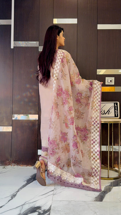Anah Pakistani Lawn Set 07