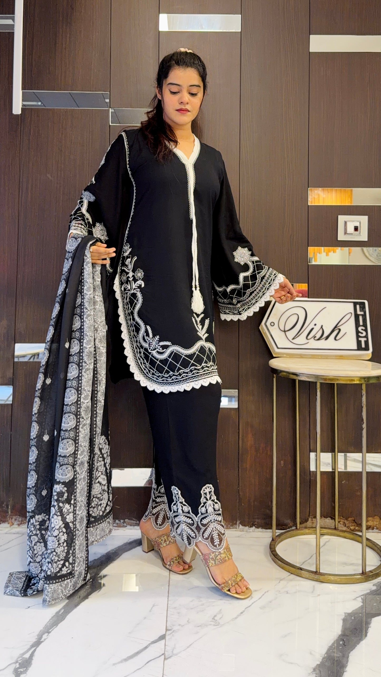 Gul Pakistani Suit 03