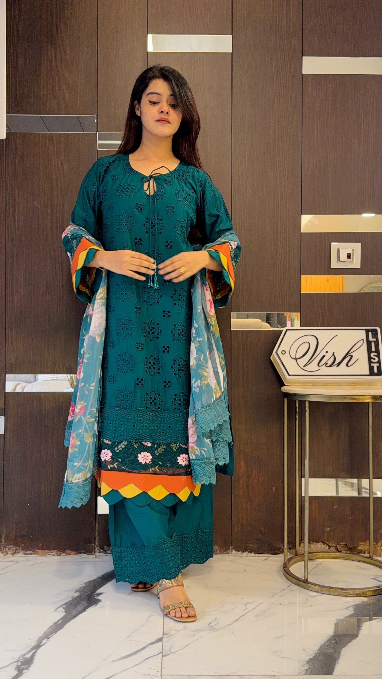 Raha Pakistani Luxe Lawn Set 13