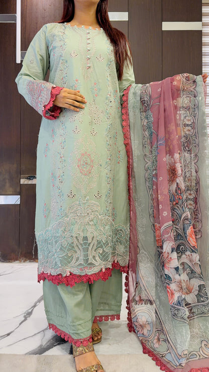 Izmir Pakistani Luxe Lawn Set 03