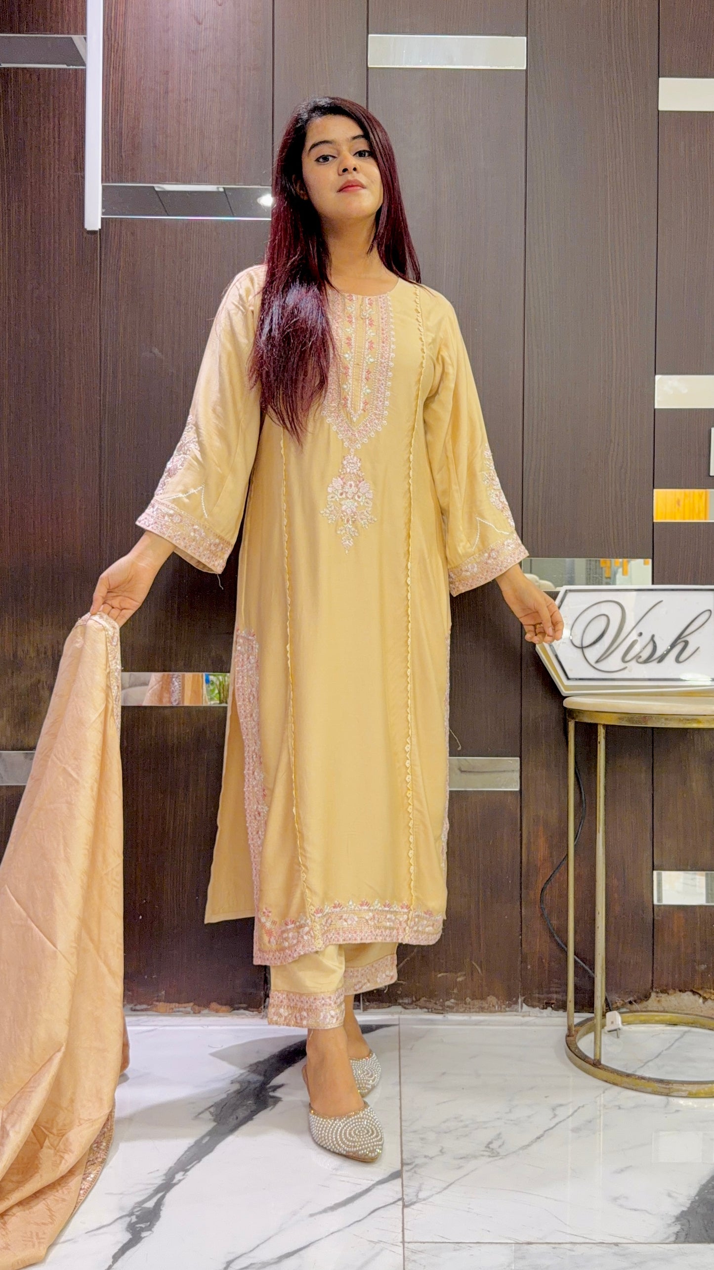 Pari Pakistani Kaftan Set 13