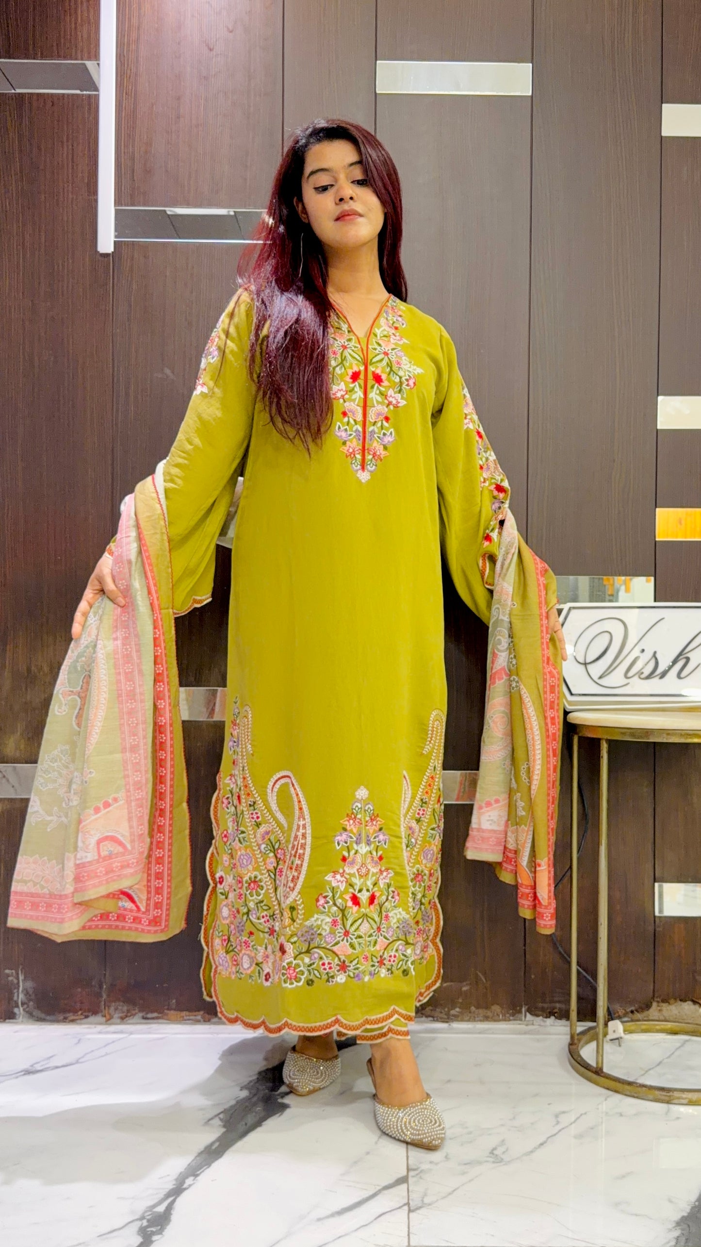 Pari Pakistani Kaftan Set 16