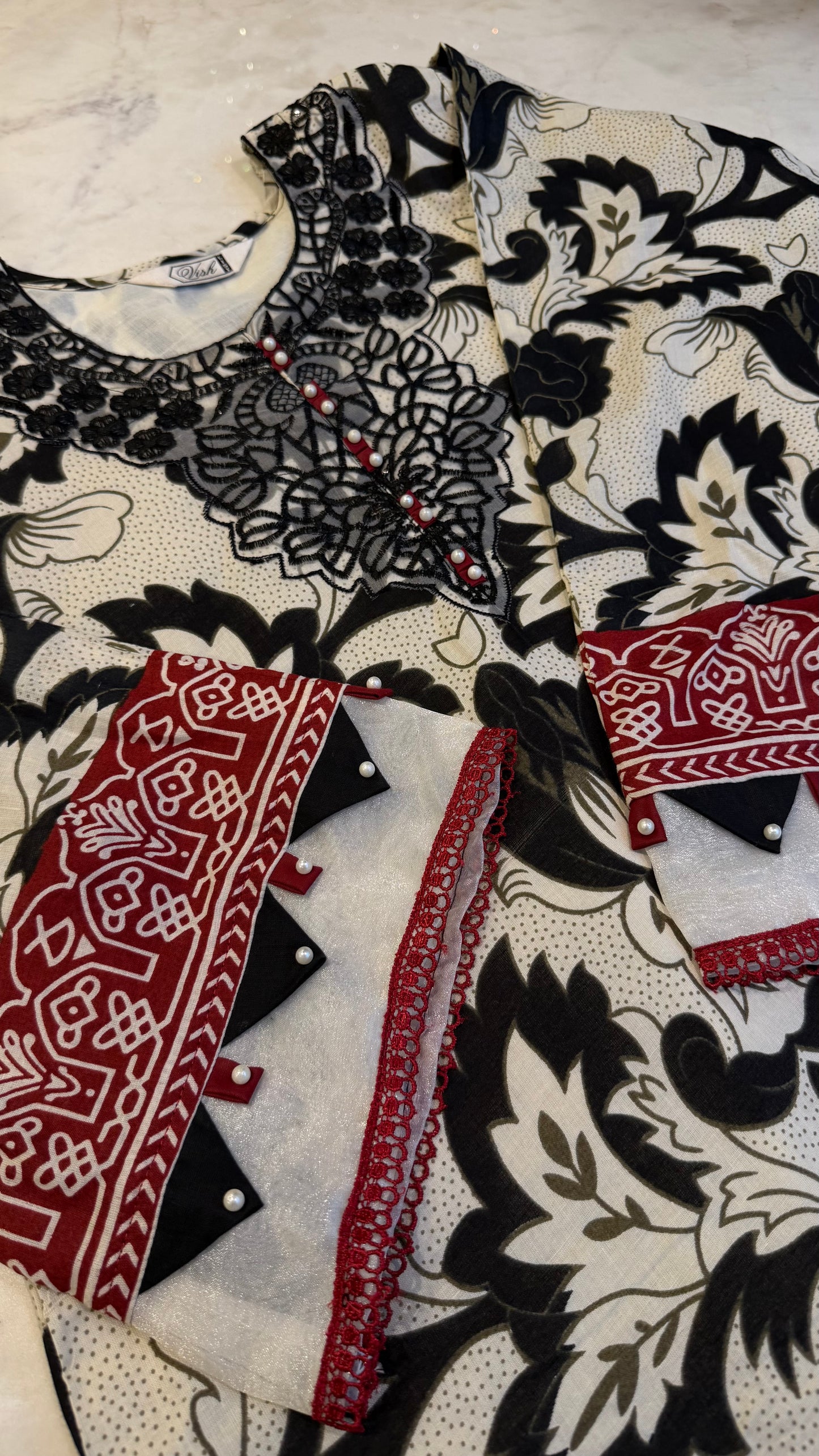 Shamah Pakistani Lawn Set 09