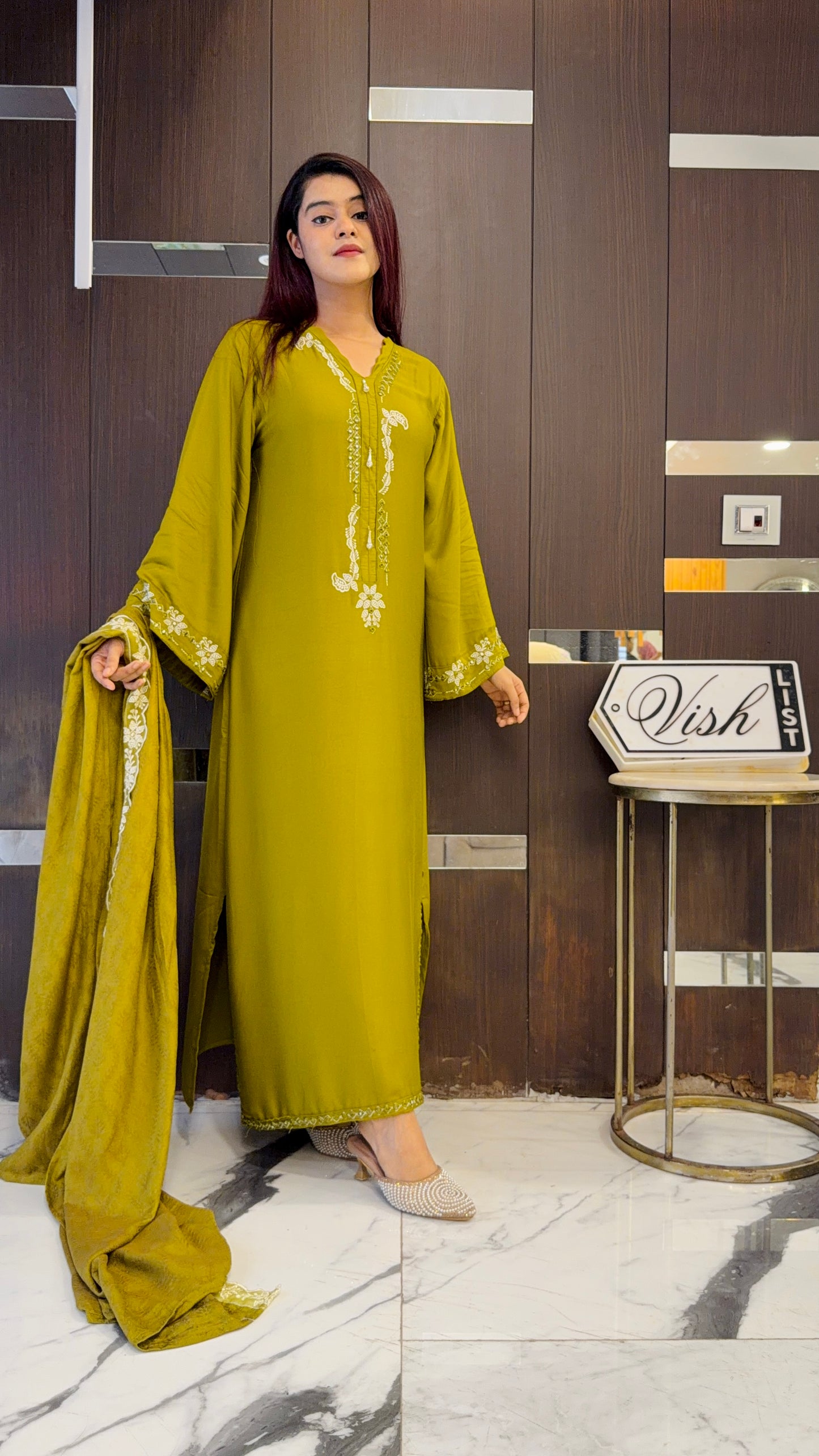 Pari Pakistani Kaftan Set 05
