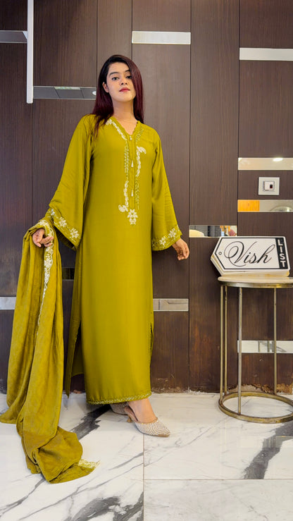 Pari Pakistani Kaftan Set 05
