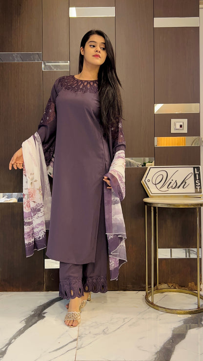 Zoya Semi-Formal Pakistani Suit 05