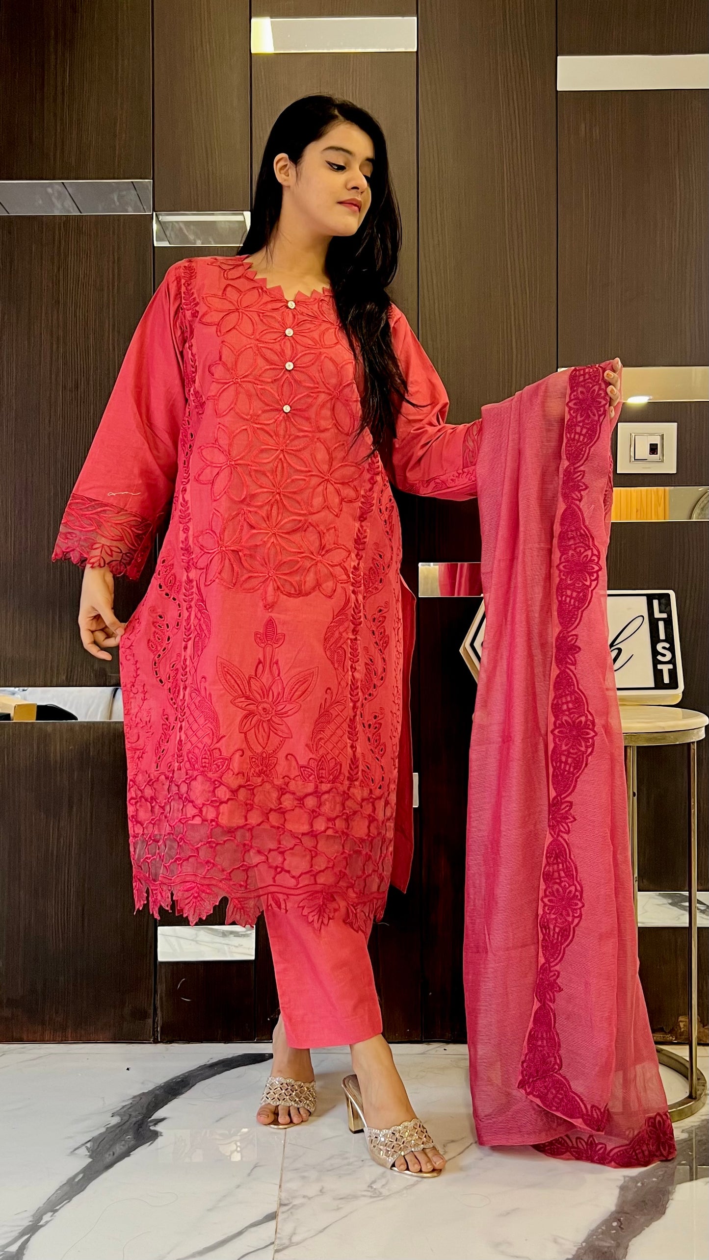 Hania Cutwork Pakistani Lawn Set 05