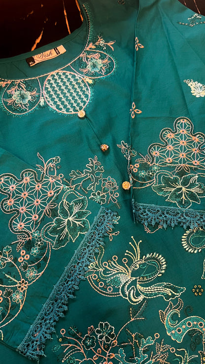 Zarqa Pakistani Lawn Set 03