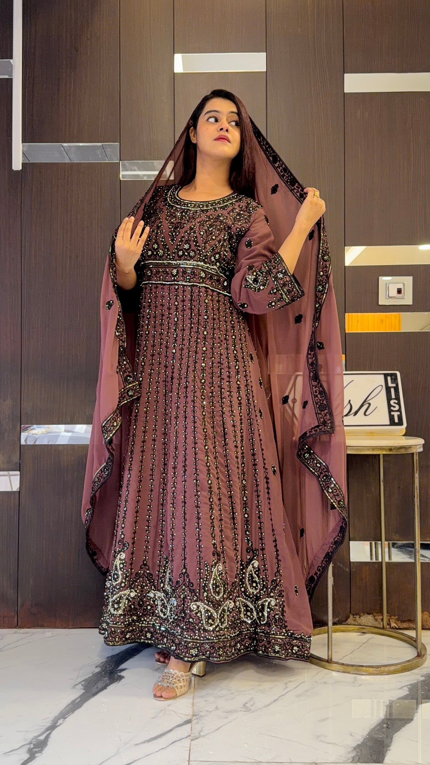 Zafrah Pakistani Formal Gown 02