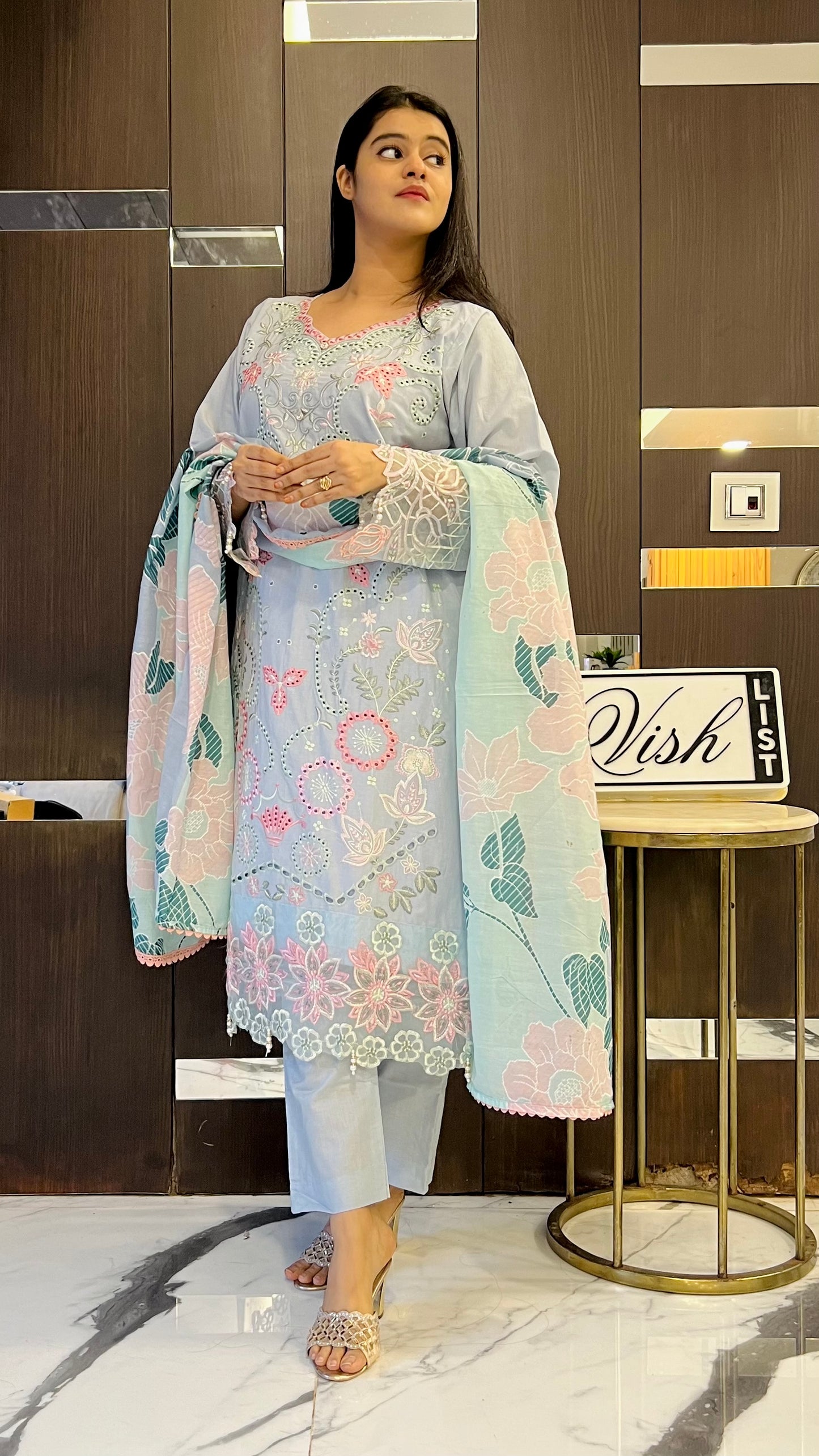 Hania Cutwork Pakistani Lawn Set 08
