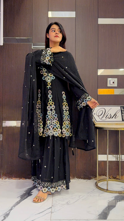 Mariyam Pakistani Formal Set 16